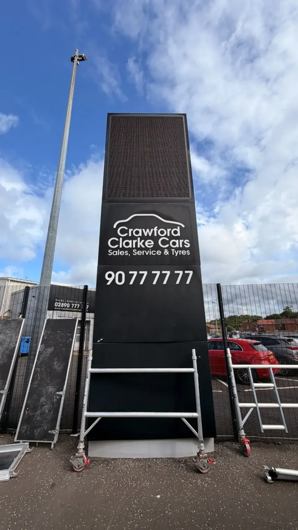 Crawford Clarke totem before the LED screen is illuminated, with access ladders beside it