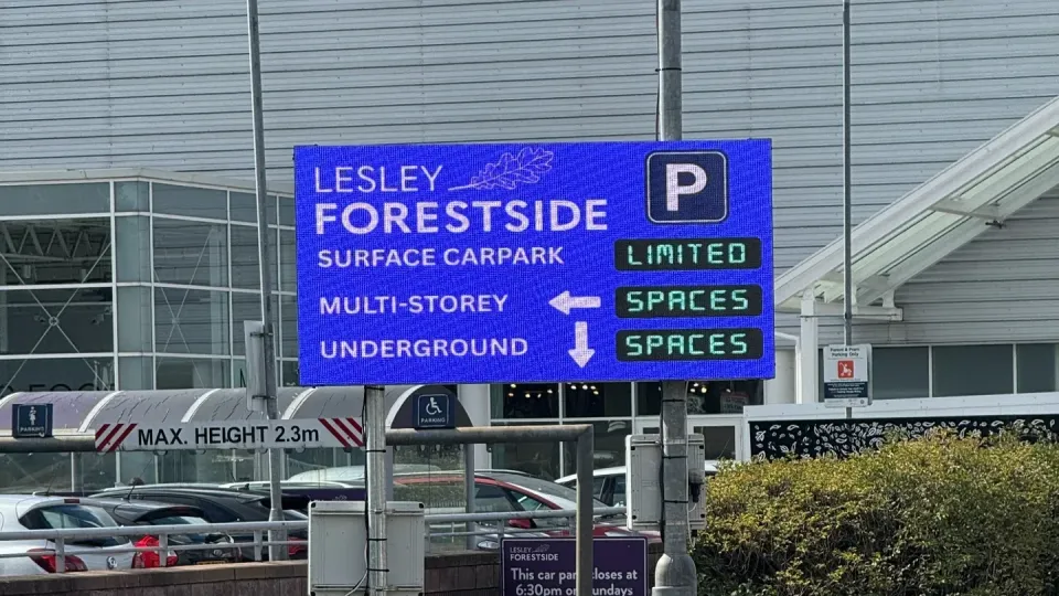 Lesley Forestside LED parking sign showing surface, multi-storey and underground availability
